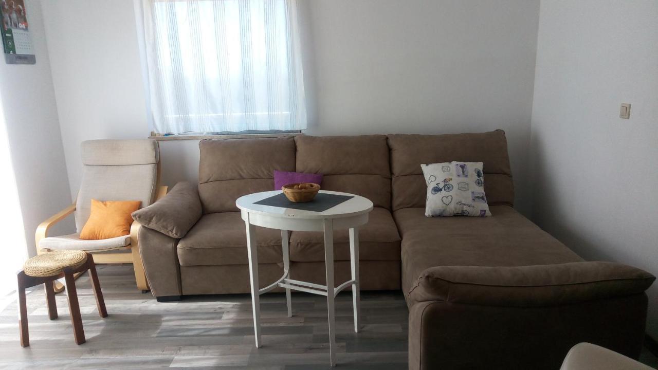 Apartman Perci Vrh Tar-Vabriga Exterior photo